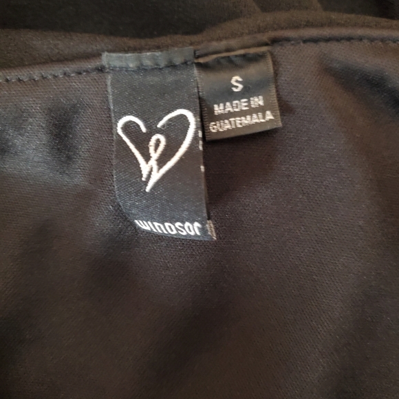 Windsor Asymmetric Neckline Off the Shoulder Black Formal Maxi Gown Size Small - Picture 2 of 8